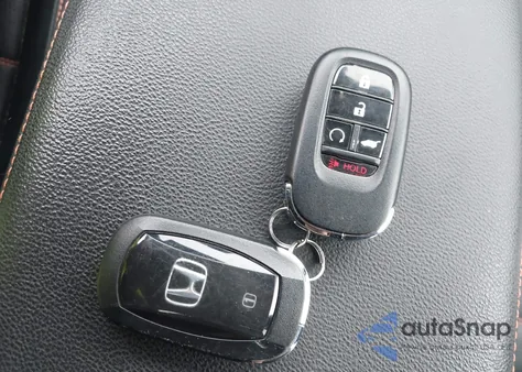 2024 Honda Cr-V Hybrid Sport-L z USA, uszkodzony, nr VIN 7FARS6H88RE003987